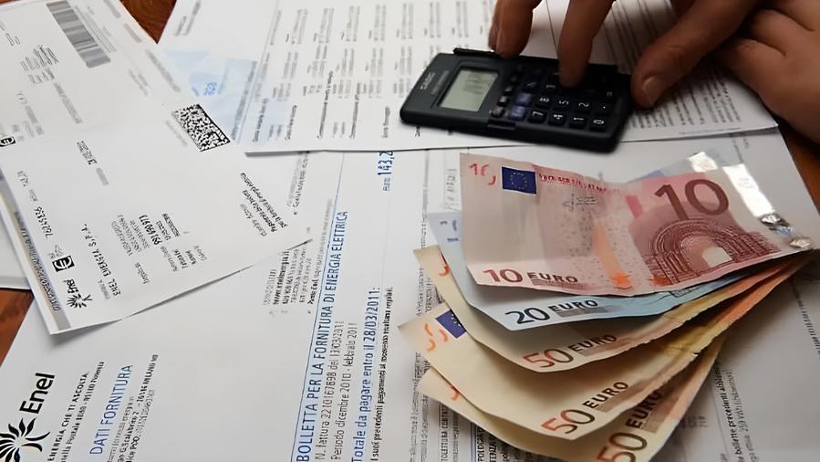 Distacchi di luce e gas, contratti non rinnovati: antitrust apre l’inchiesta su 29 operatori