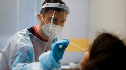 Covid nel Modenese, in sette giorni calo del 6% È il primo stop dopo settimane