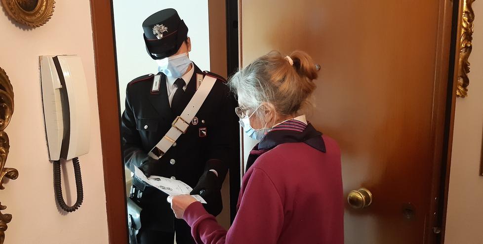 Gli incontri in parrocchia con i carabinieri per evitare furti e truffe