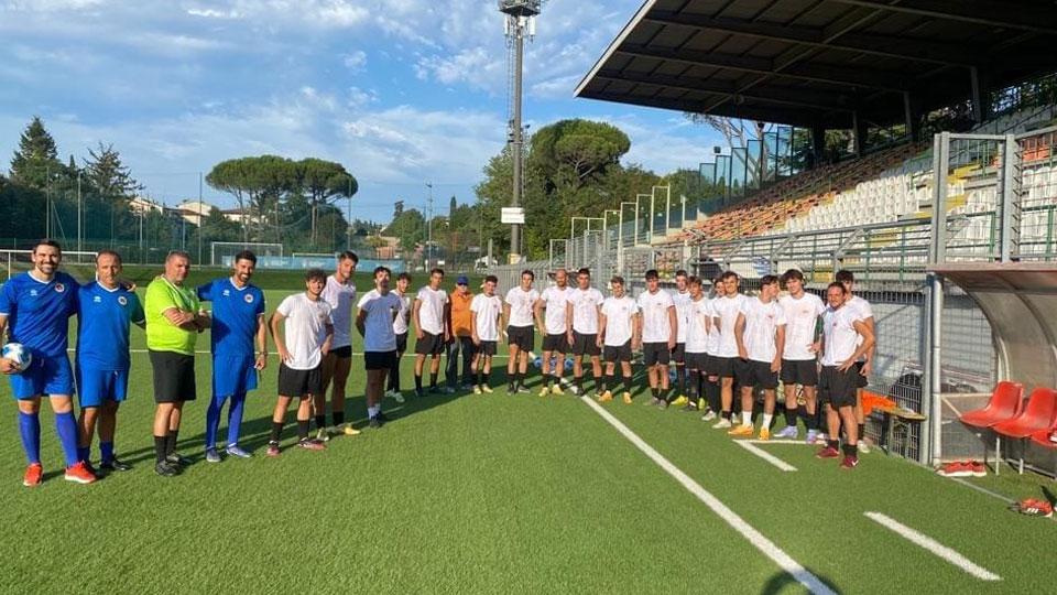 Porta Romana, pallone e non solo: padel-mania per pagare le bollette