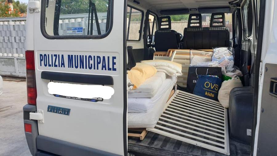 Il furgone della polizia locale