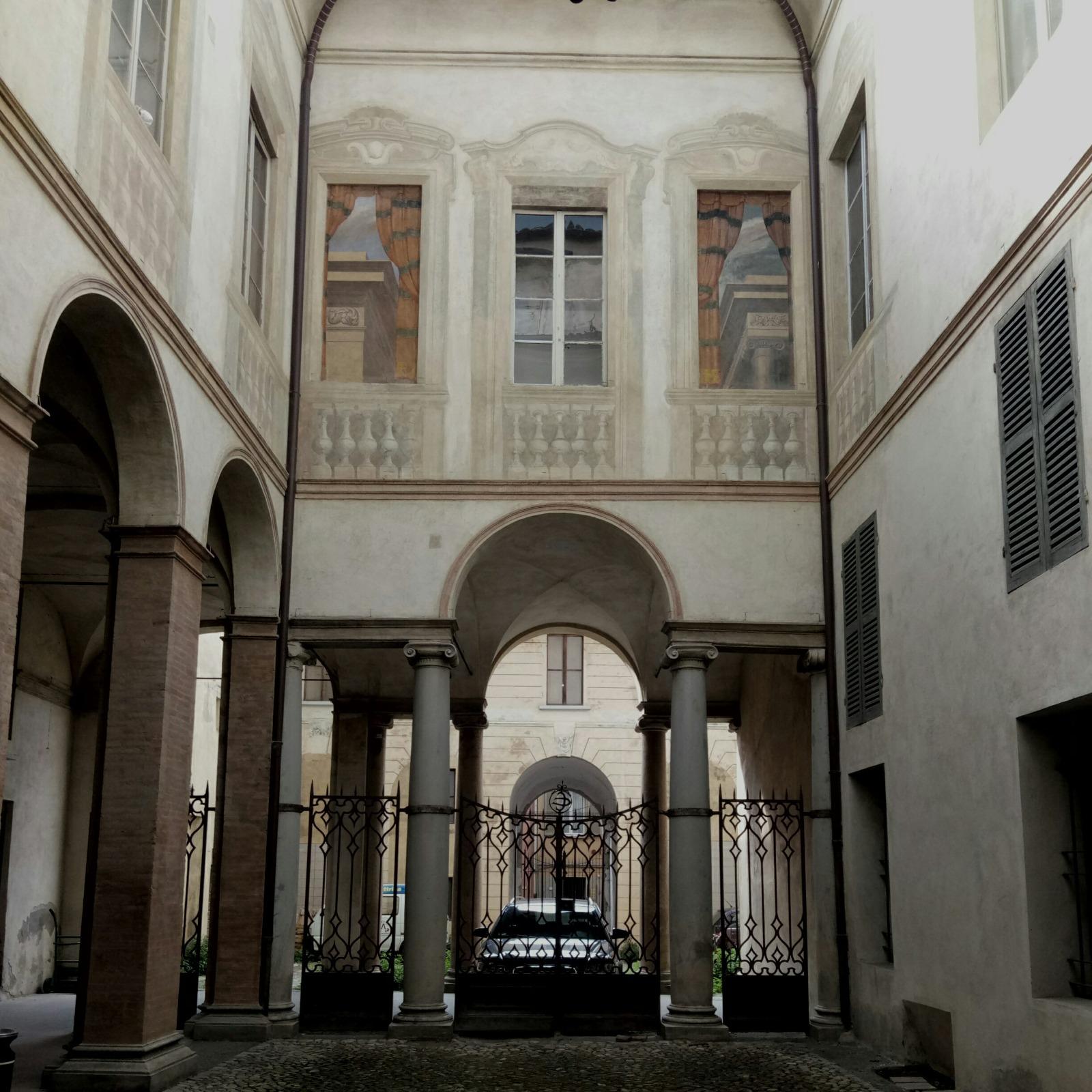 Gli antichi palazzi privati del centro storico aprono le porte ai reggiani