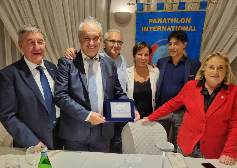 Il Panathlon celebra Stefano Gori: premiato il decano Luciano Galli 