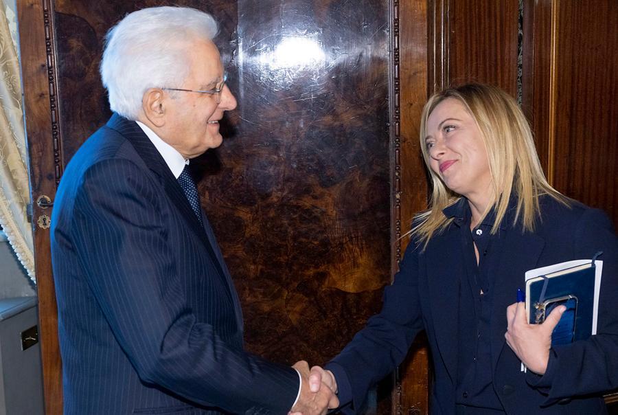 
	Il presidente Mattarella e la premier incaricata Meloni

