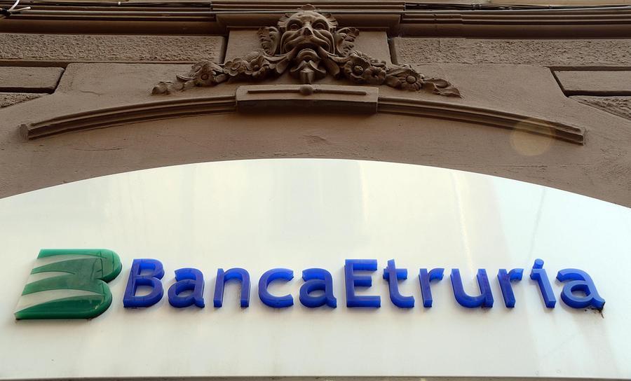 Banca Etruria: la Cassazione annulla le condanne