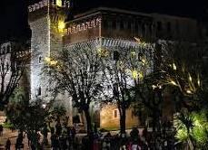 Carrara, un tavolo con i commercianti del centro 