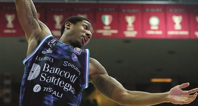 La Dinamo pranza con Trento, Bucchi chiede una sterzata