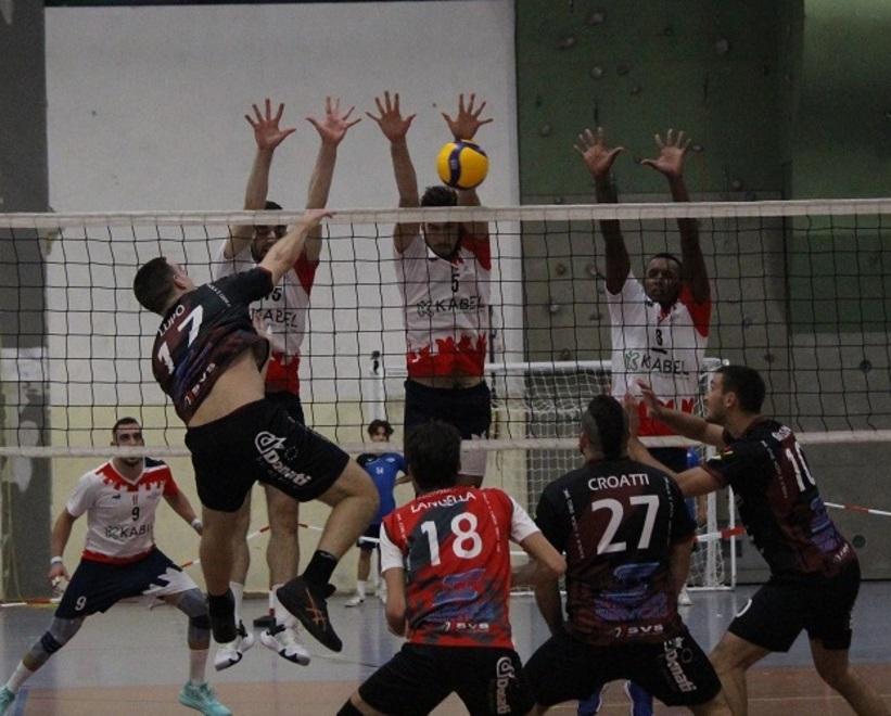 Un muro dei ragazzi della Kabel Volley Prato