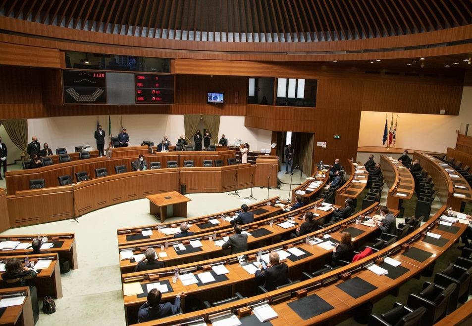 La legge sul «caro bollette» è sparita