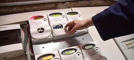 Modena, santa alleanza contro il caro energia. Sindaci e vescovo: «No ai distacchi» 