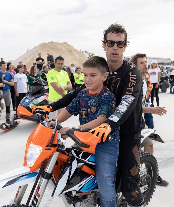 Sassuolo Emozioni, adrenalina e sorrisi «Così con la mototerapia faccio sognare i bimbi disabili» 