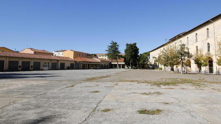 Il piazzale ed alcuni edifici dell’ex caserma Artale