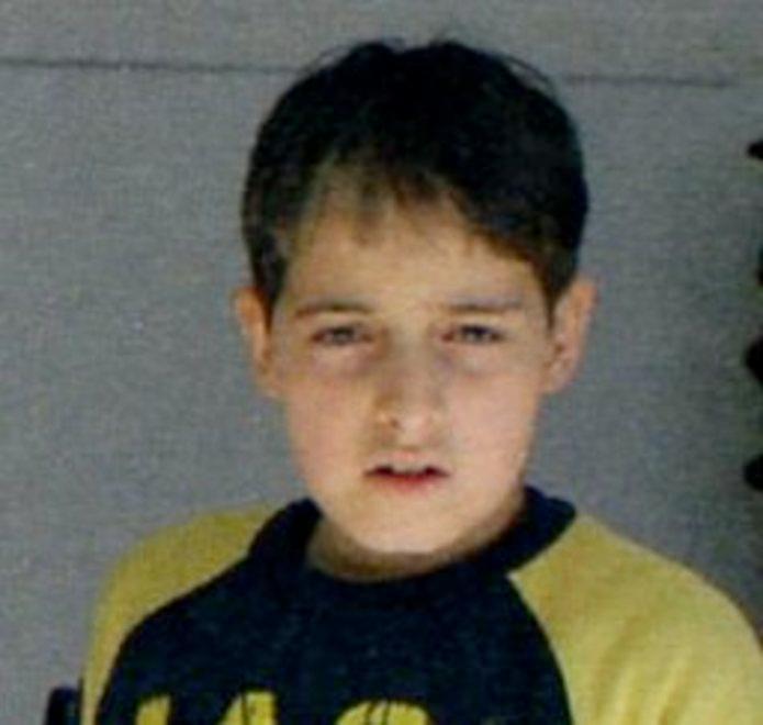 I compagni di scuola scoppiano in lacrime 