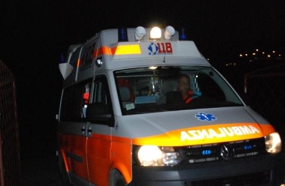 
	Un'ambulanza del 118

