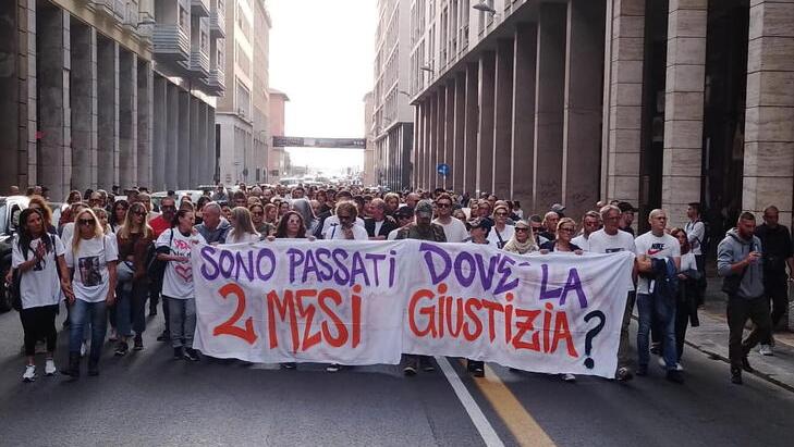 Un momento della manifestazione in via Grande