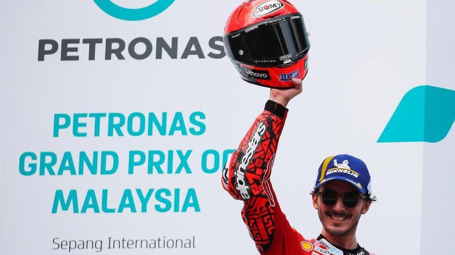 Bagnaia trionfa a Sepang, titolo ad un passo. Quartararo terzo rinvia la festa Ducati