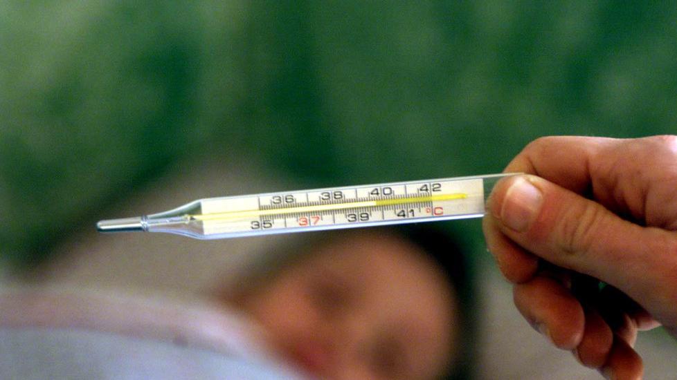 L’influenza è già qui: «Chi ce l’ha eviti i soggetti più fragili»
