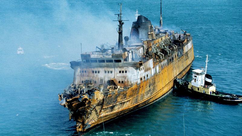 Caso Moby Prince: «Il traghetto era una carretta ma si soccorse soltanto l’Agip»