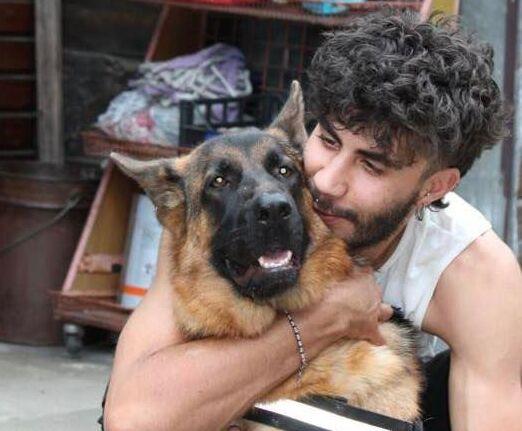 Scontro frontale sulla Porrettana, i testimoni: «Federico, morto a 20 anni sotto gli occhi dei genitori»
