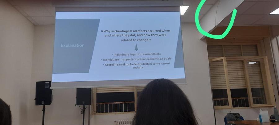 Crollo all’Università, gli studenti alla polizia: giorni prima si udivano scricchiolii