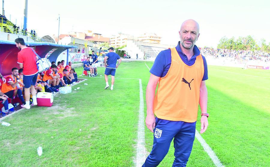 L’allenatore della Torres commenta il pareggio con l’Olbia: «Non aver vinto è incredibile»