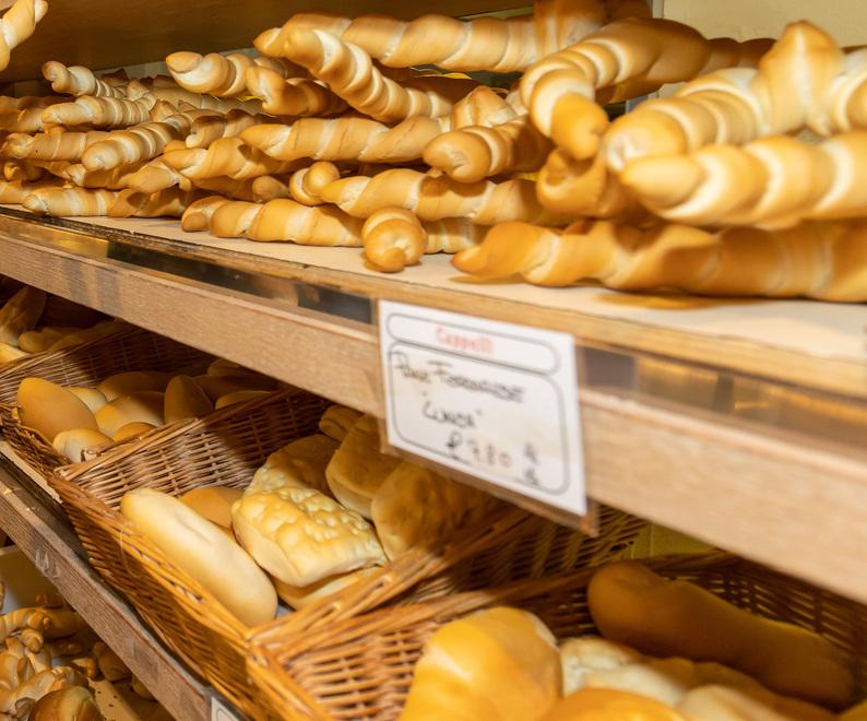 Caro energia, il pane aumenta fino al 30%. In Toscana a rischio chiusura 130 forni