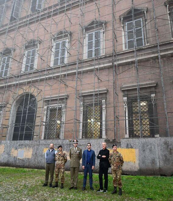Modena Palazzo Ducale, via alla riqualificazione Si restaura la facciata su via Tre Febbraio 