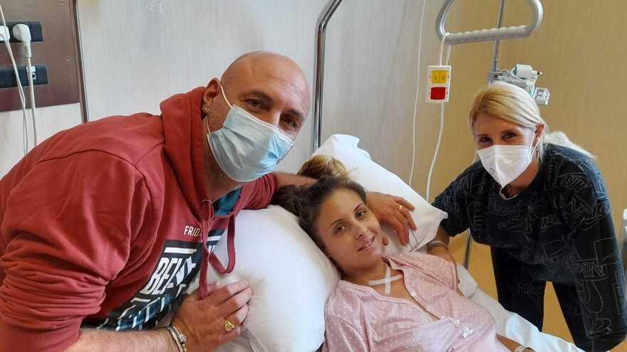 Aneurisma in gravidanza, il pianto di gioia di Martina: «Io e mia figlia siamo vive»