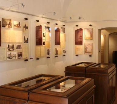 Casa Carducci chiude i battenti: la proprietà rivuole i suoi locali