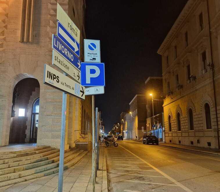 Uno scorcio di via Roma che è da tempo al centro del dibattito