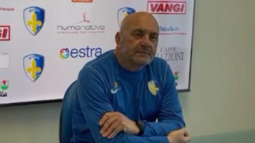 Prato esonera mister Favarin