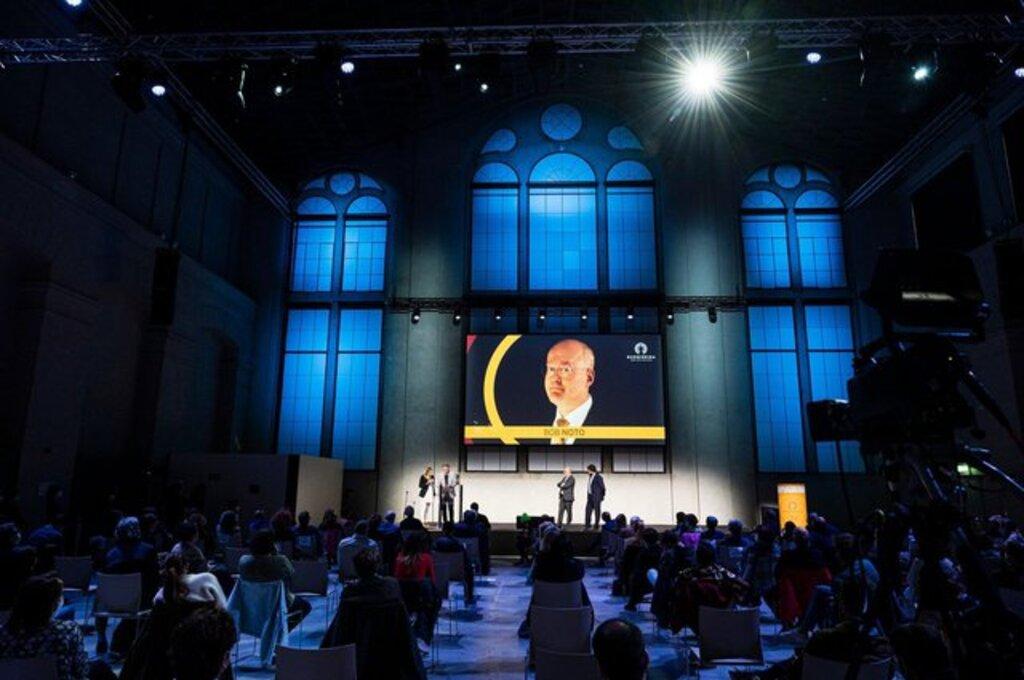 'Premio Bob Noto' allo chef più ironico, alla Nuvola Lavazza