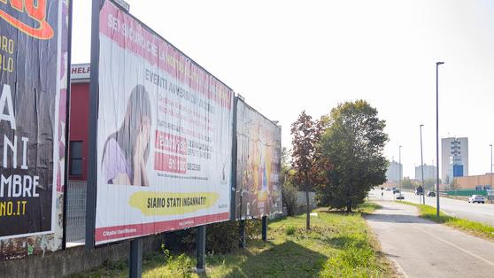 Modena. No vax e i manifesti del complotto