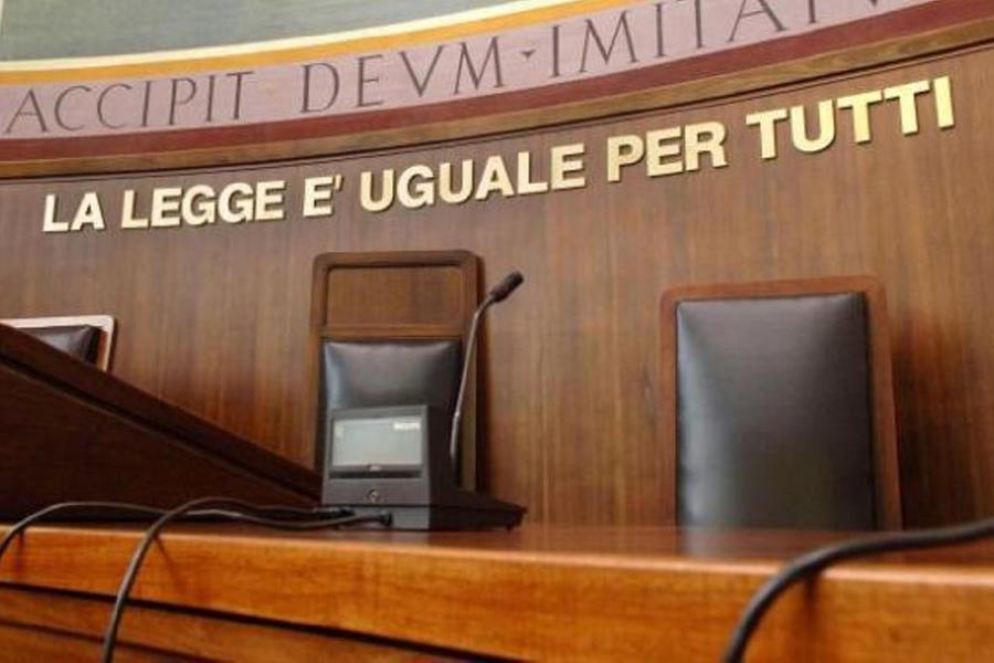 Carpi Accusato di averle dato fuoco: assolto