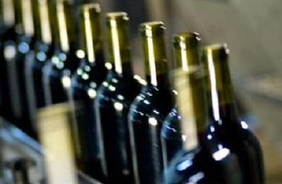 Vino, mancano le bottiglie di vetro per il vino e l’olio. Le aziende costrette a correre ai ripari