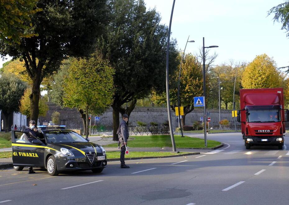 Crediti inesistenti sul gasolio: nei guai un’impresa edile