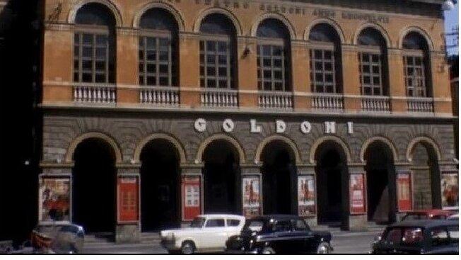 Quando sul palco del Goldoni la domenica pomeriggio c’era lo spogliarello