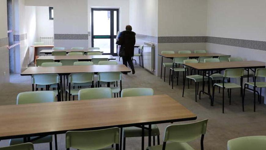 Caritas, pochi stranieri alla mensa: «Qui vengono per lo più carraresi»