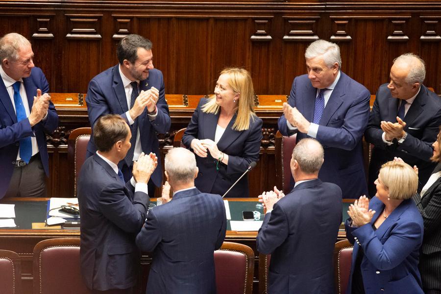 L’abito nuovo della destra italiana