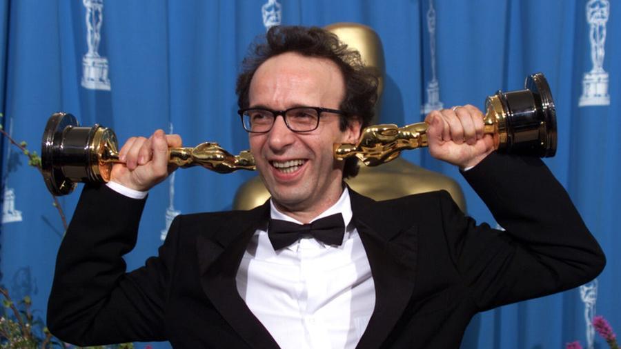 Buon compleanno Roberto Benigni: 70 anni dell'eterno Pinocchio