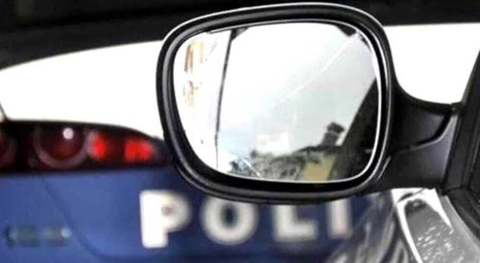 A 83 anni non cade nel tranello del truffatore dello specchietto