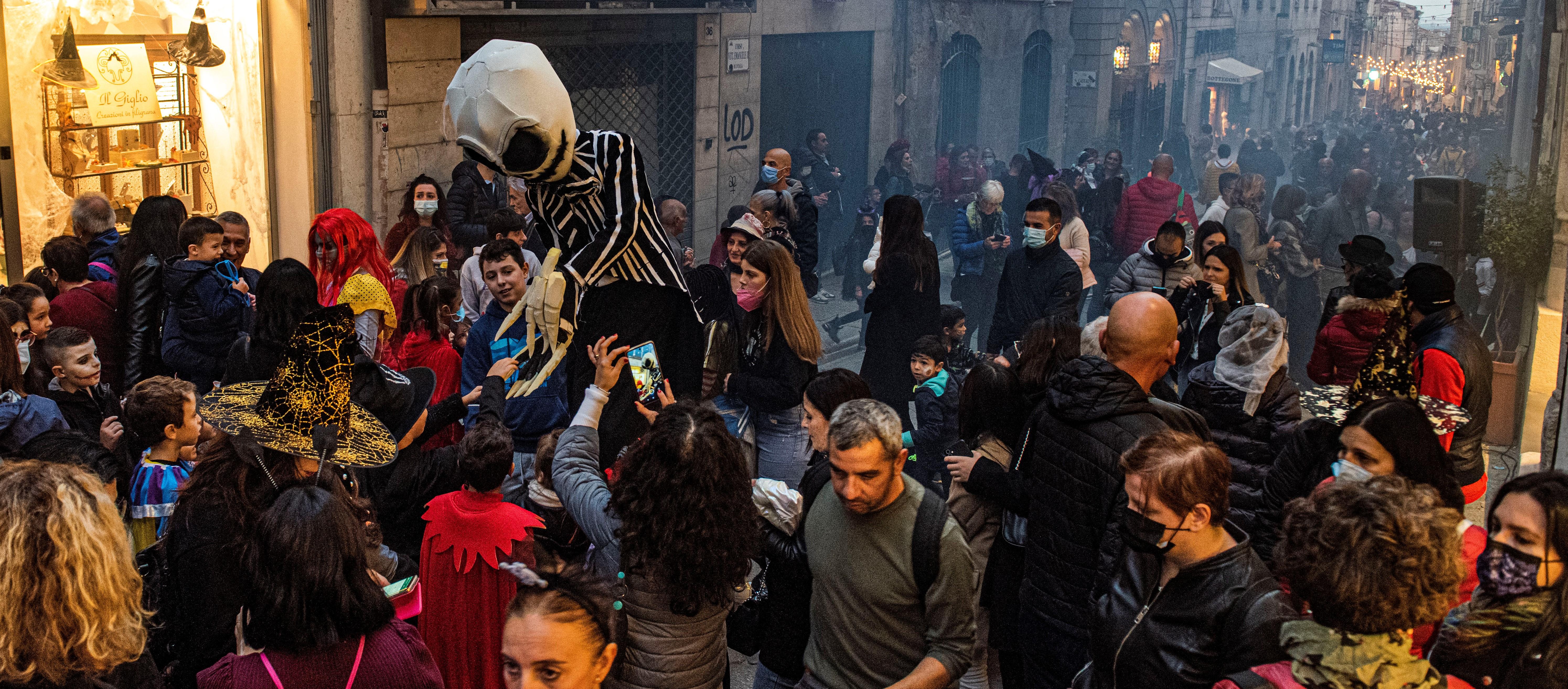 Ritorna a Sassari la festa di Su mortu mortu: il nostro Halloween invade il centro