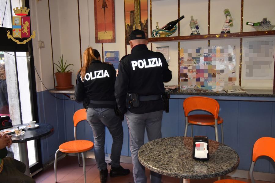 Viale Verdi: controlli serrati e sanzioni dopo il video delle sniffate al dehor
