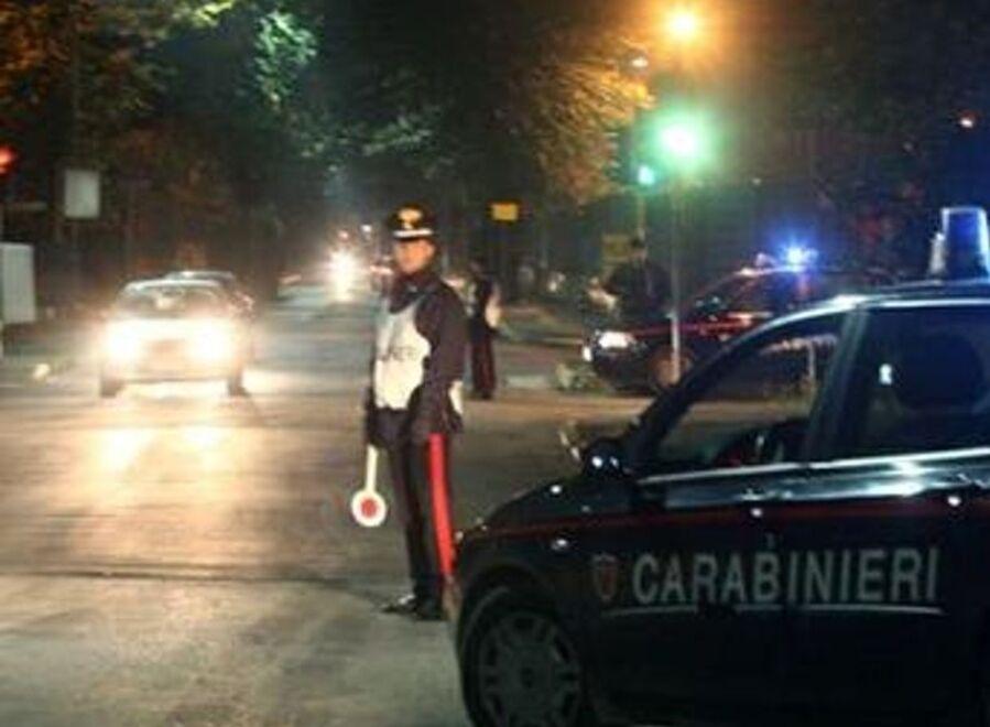 Pisa, scappa e sperona l’auto dei carabinieri: condannato un 55enne&nbsp;