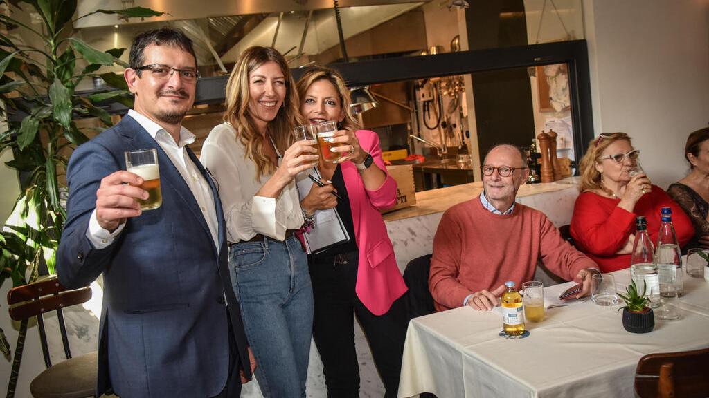 Italiani conviviali creativi e ironici, tavola mette d'accordo
