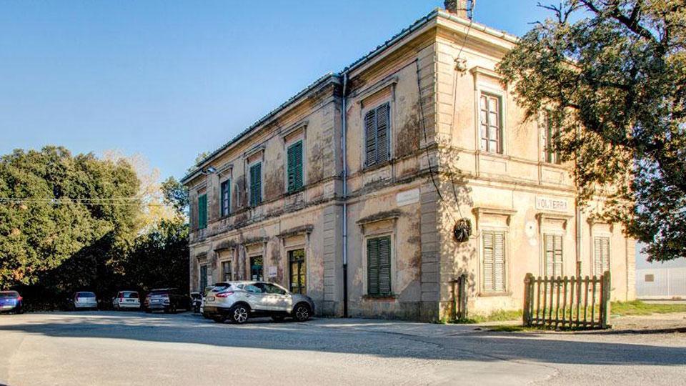 Tratta Cecina-Volterra: la Provincia “rimanda” la discussione sulla riapertura e in aula scoppia il caos in aula