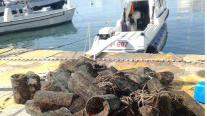 La Guardia costiera trova 110 nasse irregolari disseminate nel golfo di Cagliari