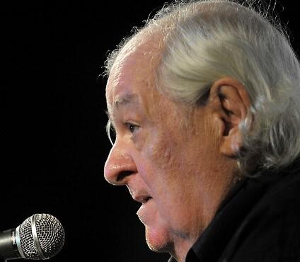 De Angelis a Modena: «Con la poesia ho firmato un’alleanza che il mondo di oggi rende più forte» 