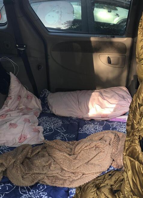 Nonantola «Viviamo in auto con i nostri tre figli Qualcuno ci aiuti» 