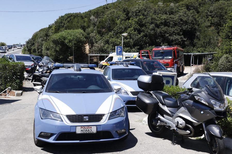 Preso per la cintura e salvato mentre si lancia dal ponte di Calignaia